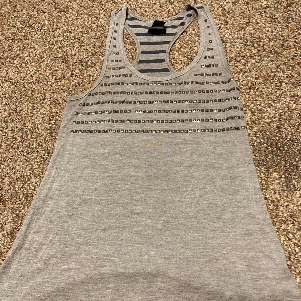 Grey tank top